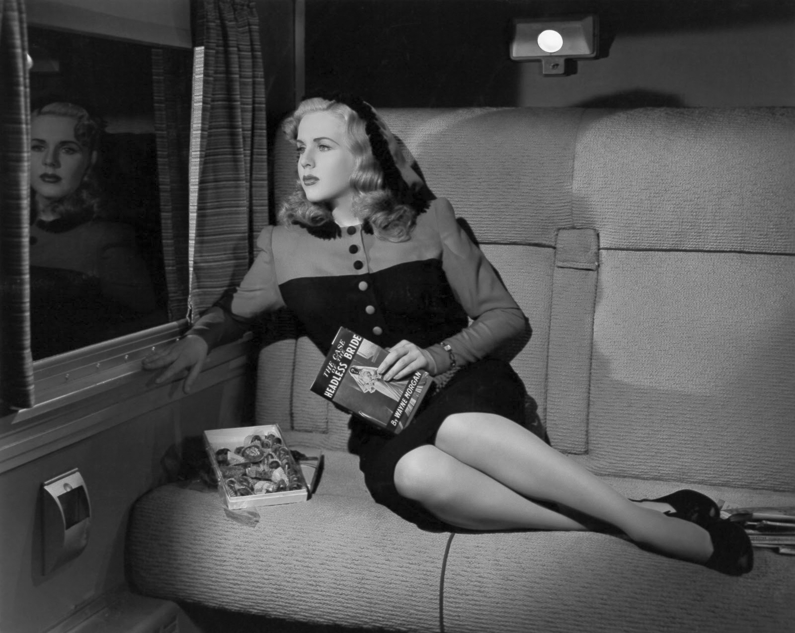 Lady on a Train (1945)